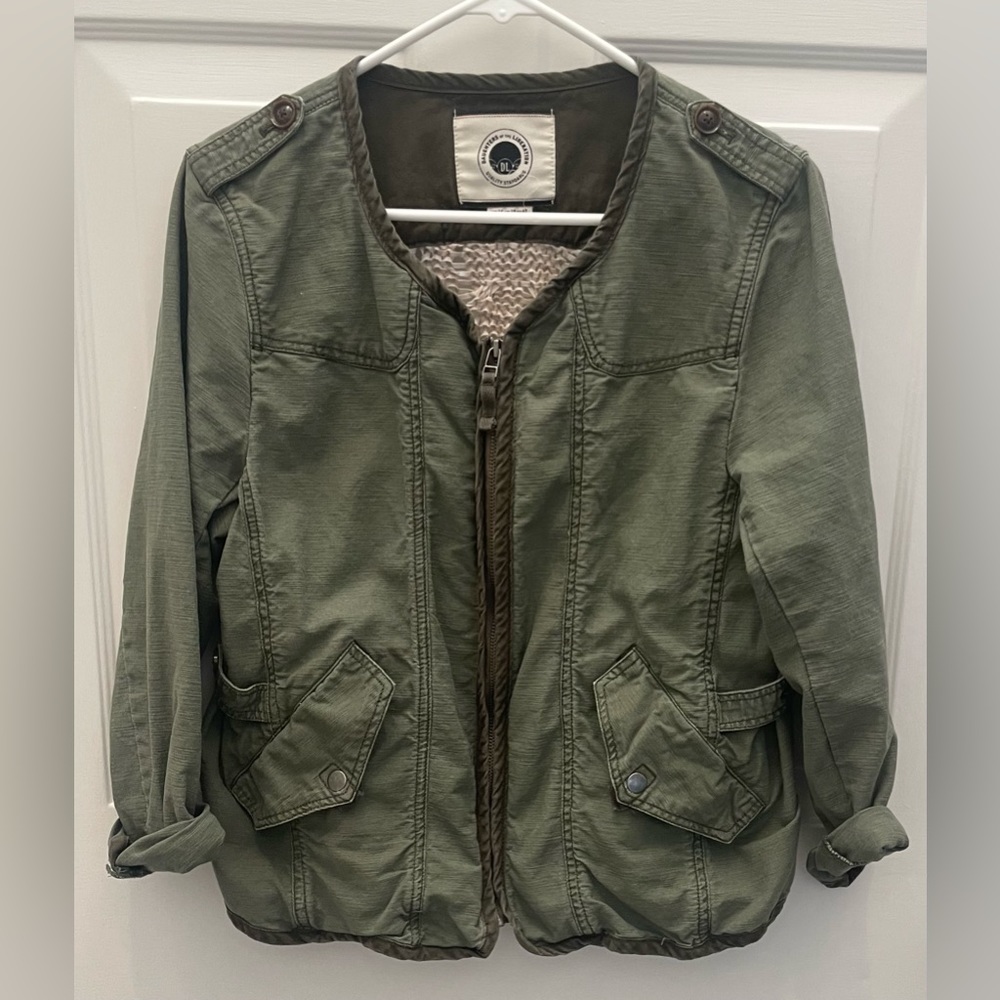 Anthropolgie Daughters of the Liberation zip jacket, army green, crochet